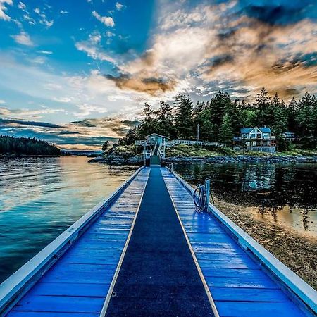 Gowlland Harbour Resort Heriot Bay Экстерьер фото