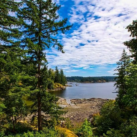 Gowlland Harbour Resort Heriot Bay Экстерьер фото