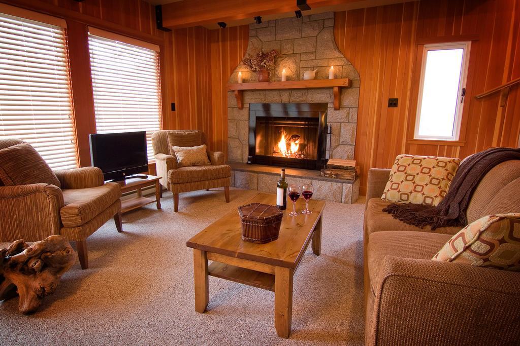 Gowlland Harbour Resort Heriot Bay Номер фото