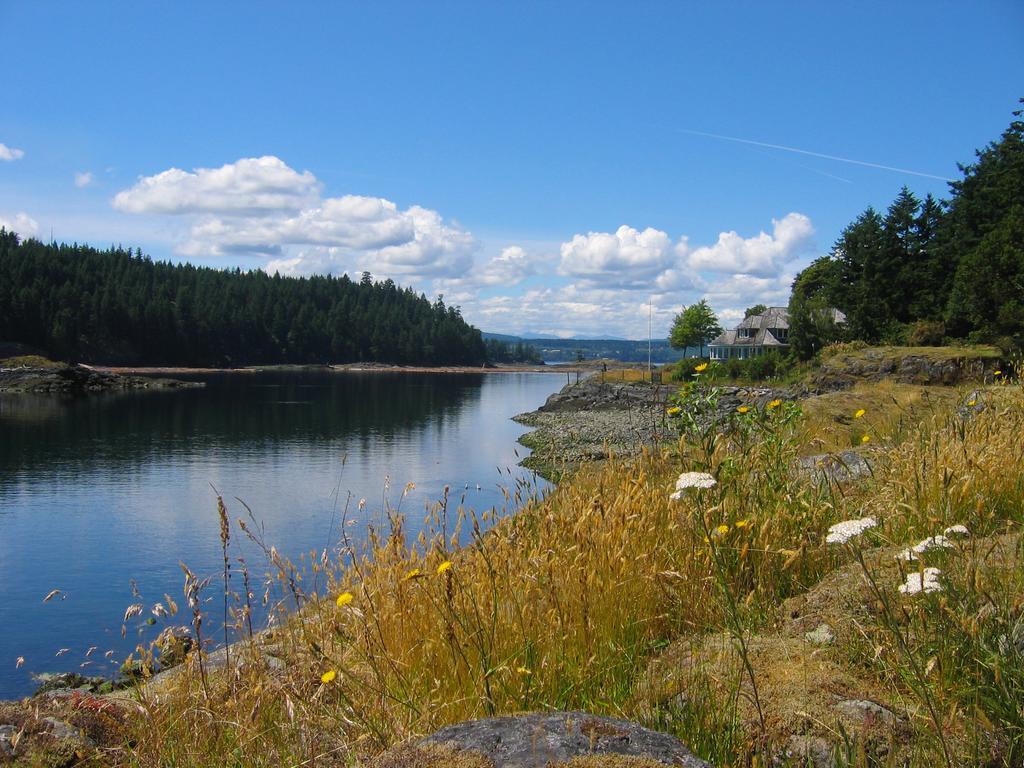Gowlland Harbour Resort Heriot Bay Экстерьер фото