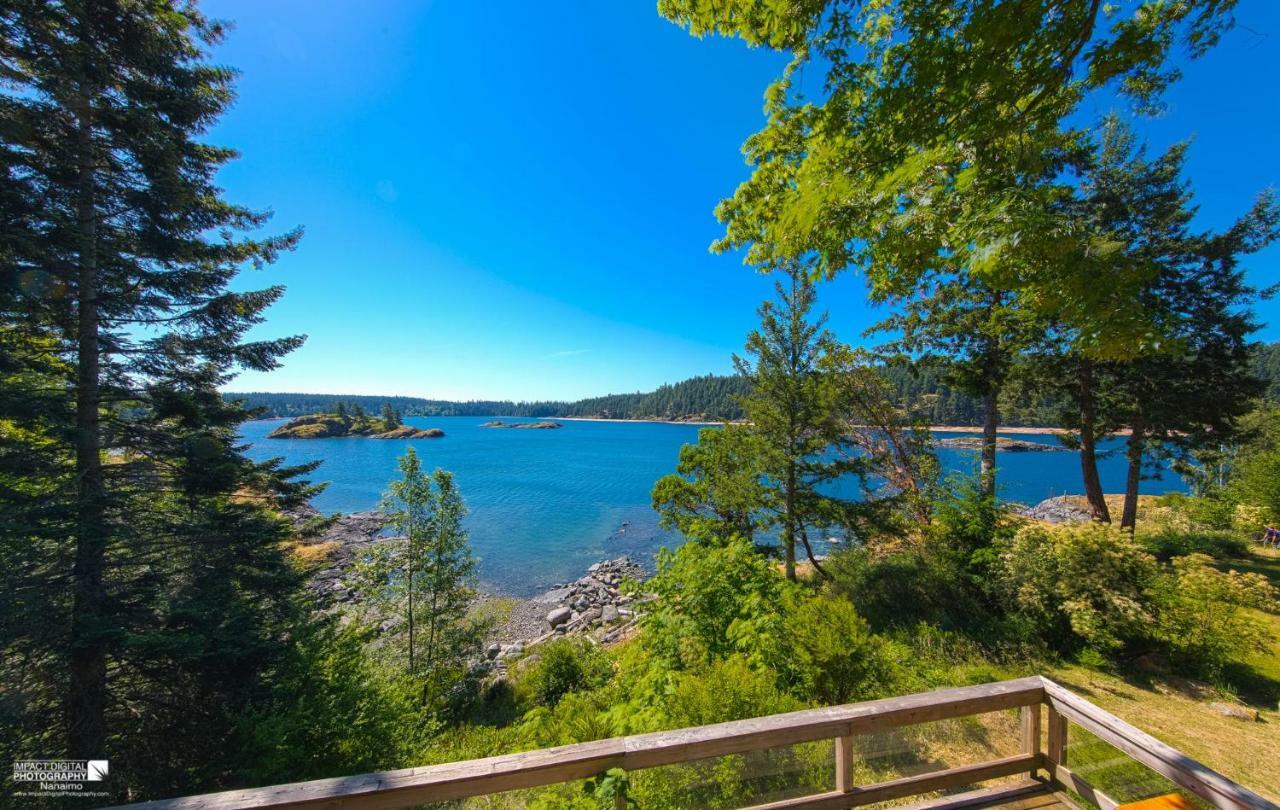 Gowlland Harbour Resort Heriot Bay Экстерьер фото