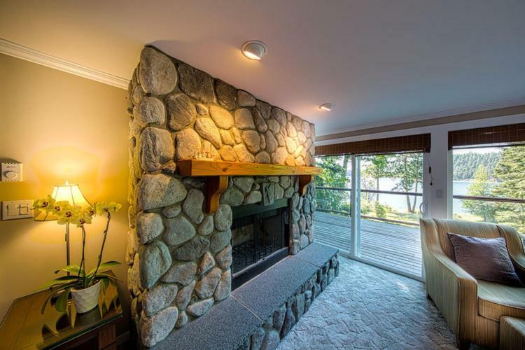 Gowlland Harbour Resort Heriot Bay Экстерьер фото