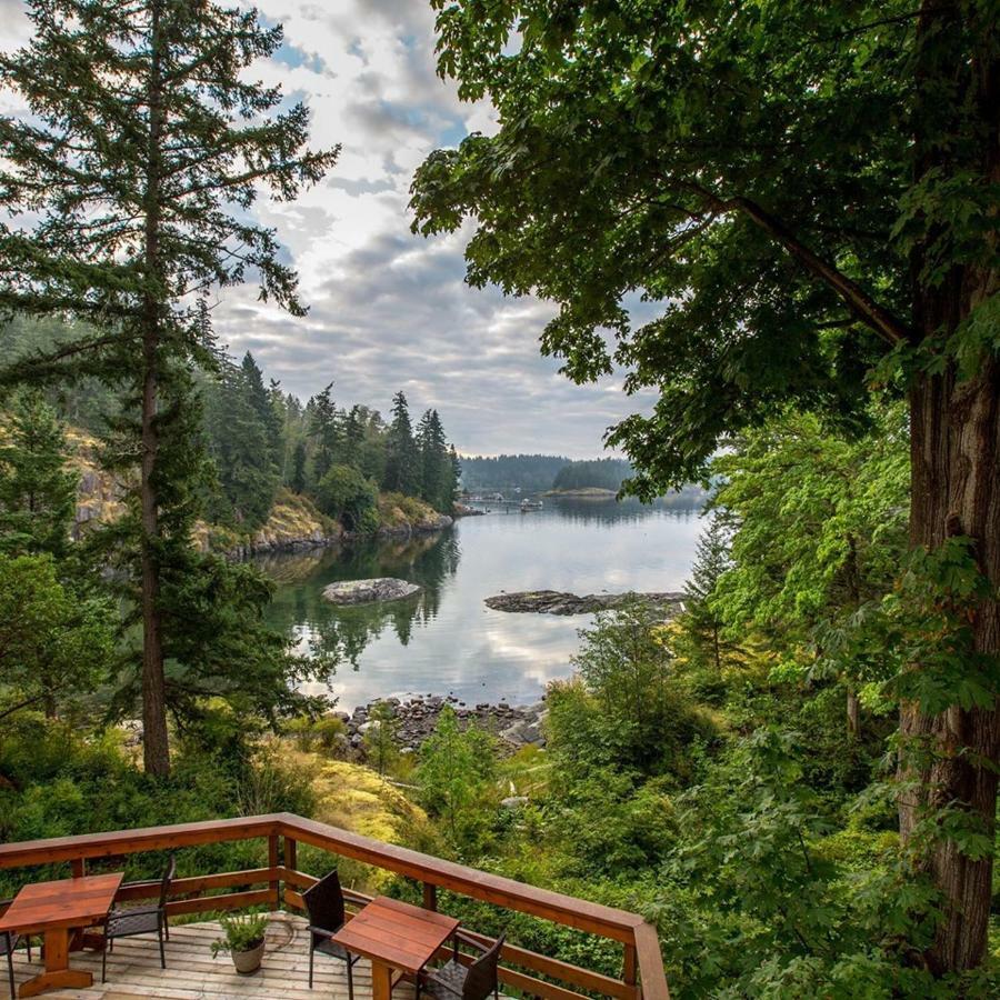 Gowlland Harbour Resort Heriot Bay Экстерьер фото
